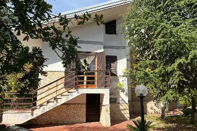 Villa in vendita, Via Regina Bianca di Navarra, Nicolosi