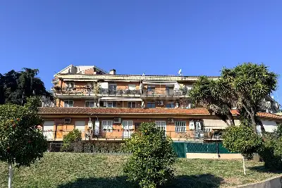 Villino a Schiera in vendita, Via Mar della Cina, Roma