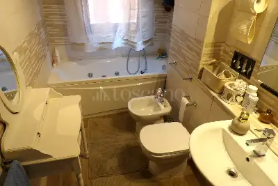 Casa in vendita, Via Benedetto Croce, Roma