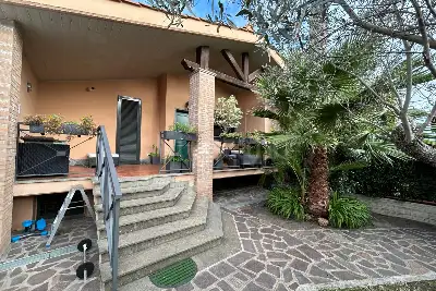 Villa in vendita, Via Rifiano, Roma