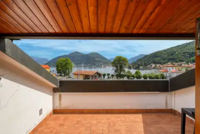 Casa in vendita, Via Fratelli Bertolla, Porto Ceresio