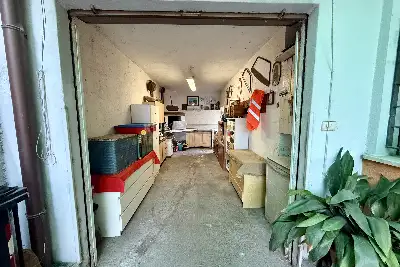 Villa in vendita, Via Canossi, Rezzato, Rezzato