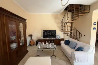 Villa Plurifamiliare in vendita, Via Aragona, Siracusa