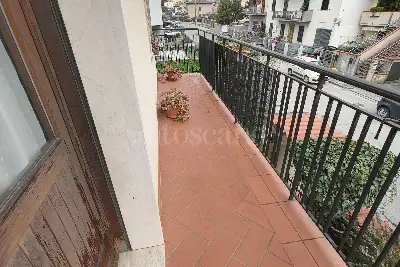 Villino a Schiera in vendita, Via Lunga di Cafaggio, Prato