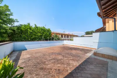 Villa in vendita, Via Cesare Battisti, Montichiari