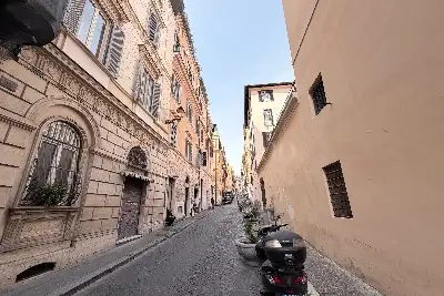 Attico in vendita, Via della Purificazione, Roma