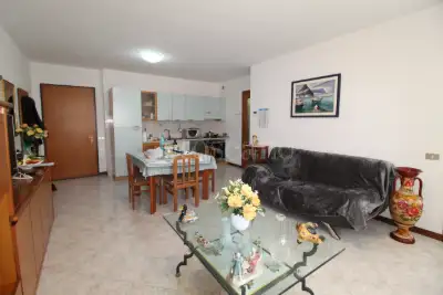 Casa in vendita, Via Grazia Deledda, Pordenone
