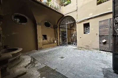 Garage in vendita, Via di  pantaneto, Siena