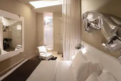 Albergo in vendita, Via Oristano, Cagliari