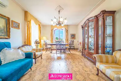 Palazzo in vendita, Via Venafiorita 13, Olbia, Olbia