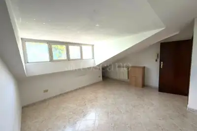 Villino a Schiera in vendita, Via Racconigi, Roma