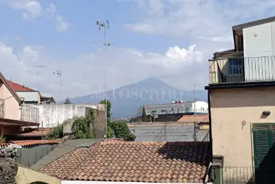 Casa Indipendente in vendita, Via Roma, San Giovanni la Punta