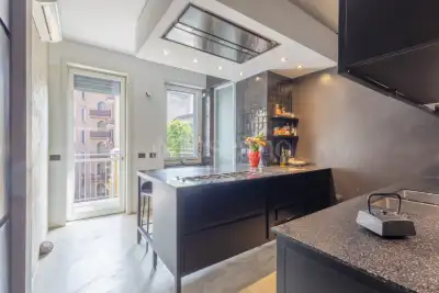 Casa in vendita, Via Nino Bixio, Milano