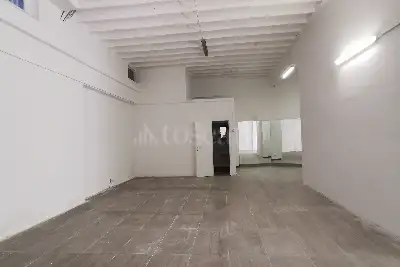 Negozio in vendita, Via Celso Cittadini, Siena