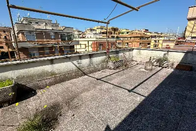 Casa in vendita, Via degli Ontani, Roma