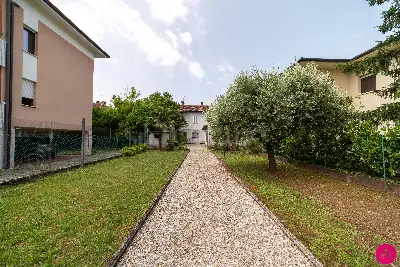 Villino a Schiera in vendita, Via Scipio Slataper, Udine