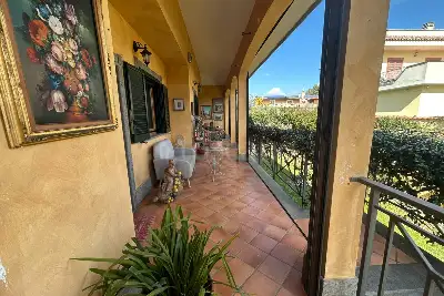 Villa in vendita, Via Lavarone, Roma