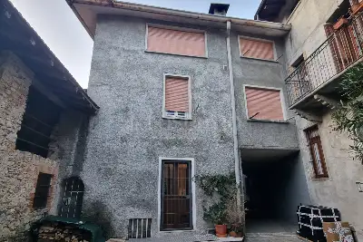 Casa in vendita, Vicolo del Torchio, Castello Cabiaglio