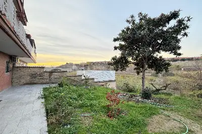 Villa Bifamiliare in vendita, Via Giulio Diena, Roma