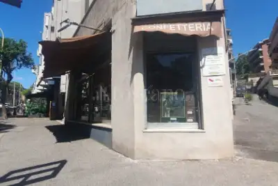 Attività Commerciale in vendita, Piazzale Roberto Ardigò, Roma
