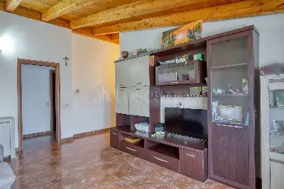 Casa in vendita, Via Luinese, Cunardo