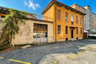 Palazzo in vendita, Via Luigi Apollonio, Brescia