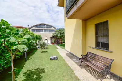 Casa in vendita, Via Fratelli Cairoli, Erba