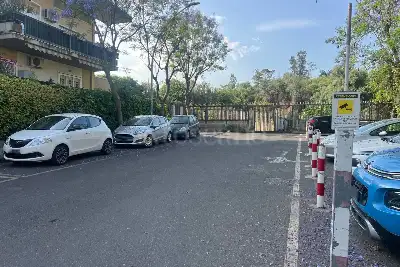 Garage in vendita, Piazza Vittorio Veneto, Sant'Agata li Battiati