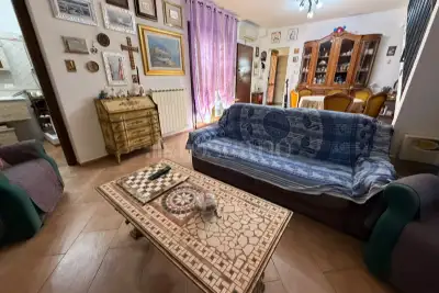 Villa Bifamiliare in vendita, Via Montaldeo, Roma