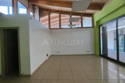 Negozio in vendita, Via Ponte San Giovanni, L'Aquila