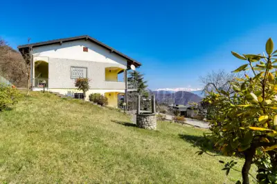 Villa Bifamiliare in vendita, Via Viconago, Cadegliano-Viconago