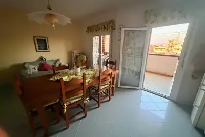 Casa in vendita, Largo Catone, Pomezia