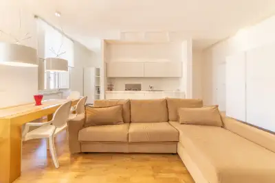 Casa in vendita, Via Volturno, Roma