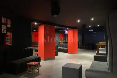 Negozio in vendita, Via Vulcano, Giardini-Naxos