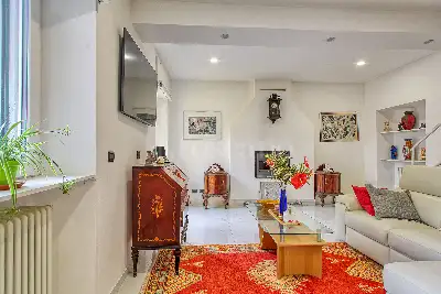 Palazzo in vendita, Via G. Andreani, Valganna