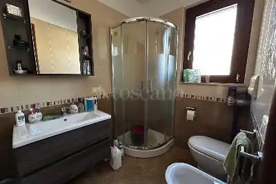 Villino a Schiera in vendita, Via Solopaca, Roma