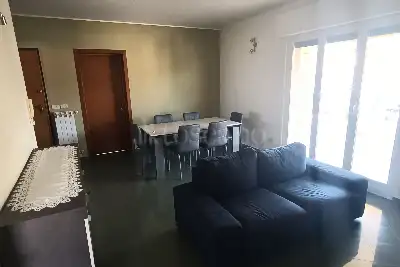 Casa in affitto, Via Svizzera 20, Pineto