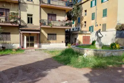 Magazzino in vendita, Via Flaminia, Roma
