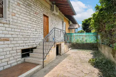 Villa Bifamiliare in vendita, Via Monte Tapino, Moniga del Garda