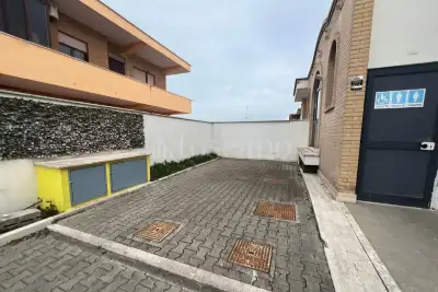Attività Commerciale in vendita, Viale di Focene, Fiumicino