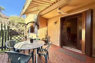 Villino a Schiera in vendita, Vicolo Brolo, Ponti sul Mincio