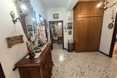 Casa in vendita, Via Virgilio, Pomezia
