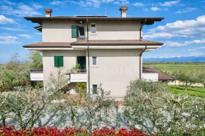 Villa in vendita, Via Castelletto, Pozzolengo