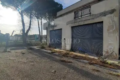 Capannone in vendita, Via Marcinelle 25, Chieti