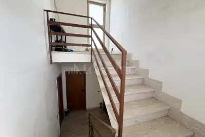 Palazzo in vendita, Via Civitella, Nettuno