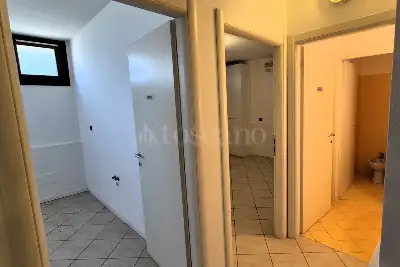 Ufficio in vendita, Via Sant'Adeodato, Cantù