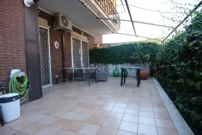 Casa in vendita, Via Dipignano, Roma