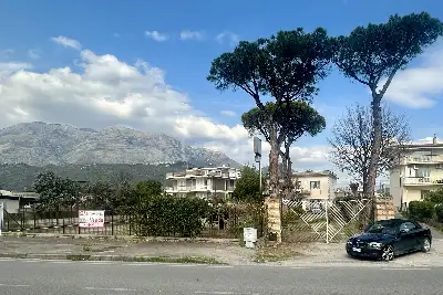 Casa Indipendente in vendita, Via Appia Lato Napoli, Formia