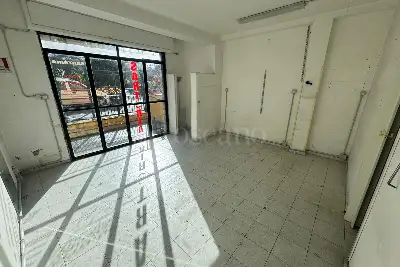 Negozio in affitto, Via dei Baglioni, Roma