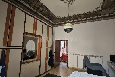 Casa in vendita, Via Camollia, Siena